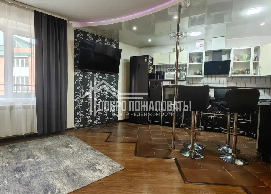 Продаётся 2-комнатная квартира, 75.7 м²