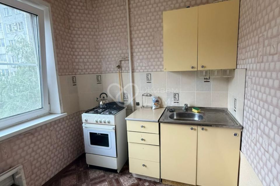 Продаётся 1-комнатная квартира, 38.4 м²
