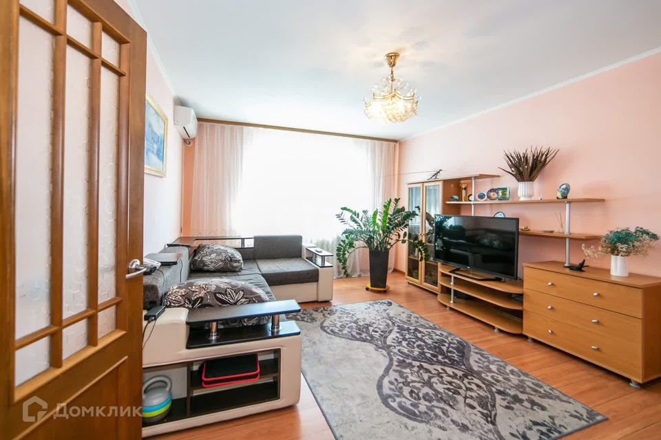 Продаётся 4-комнатная квартира, 87.1 м²