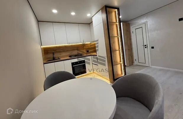 Сдаётся 2-комнатная квартира, 68 м²
