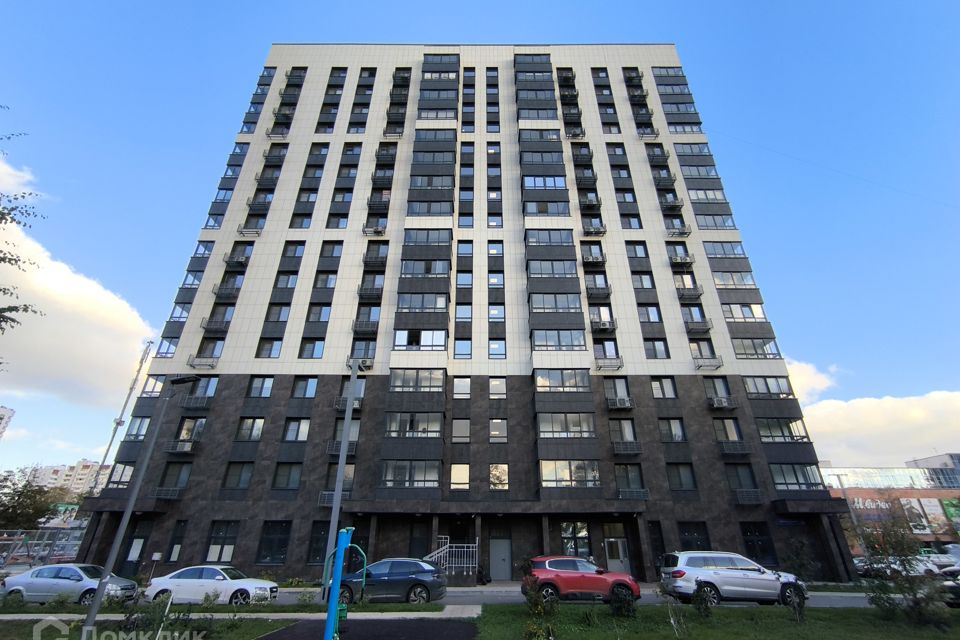Продаётся 1-комнатная квартира, 43.8 м²