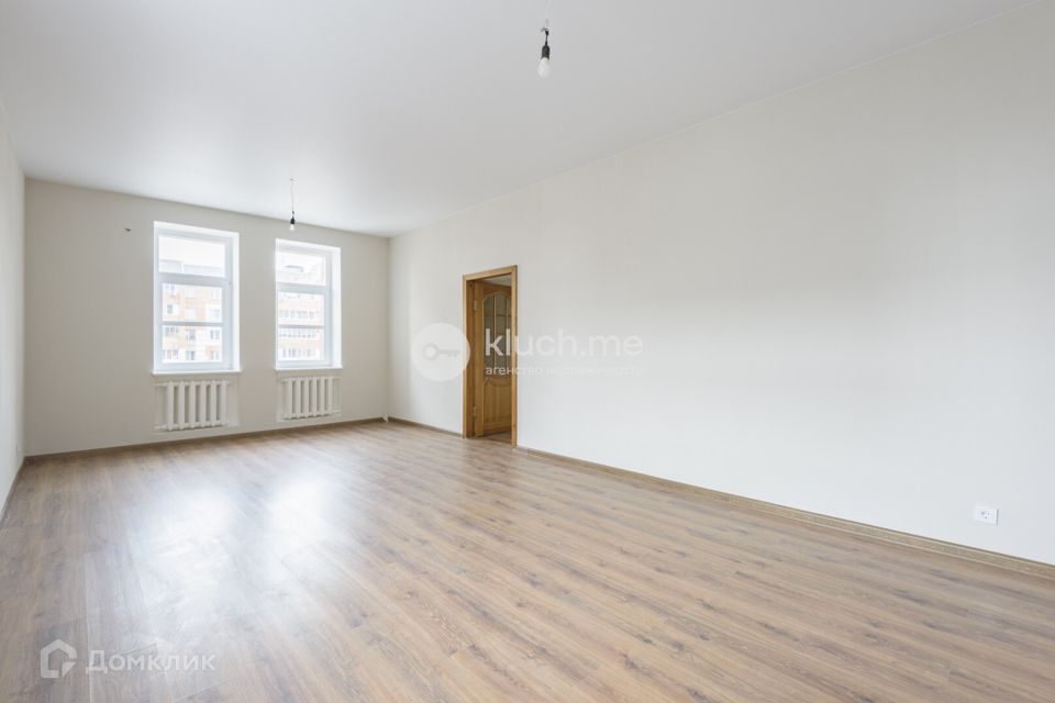 Продаётся 4-комнатная квартира, 124 м²