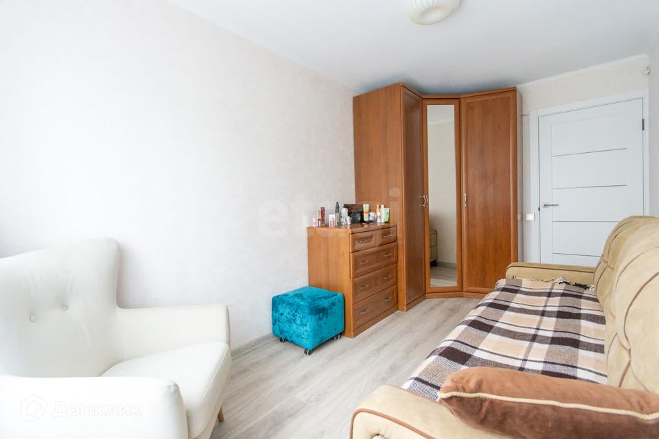 Продаётся 3-комнатная квартира, 57.9 м²