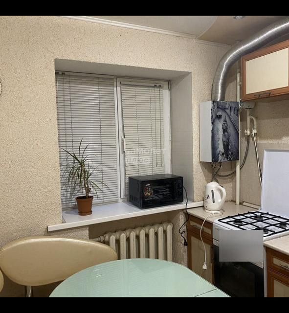 Продаётся 2-комнатная квартира, 42.7 м²