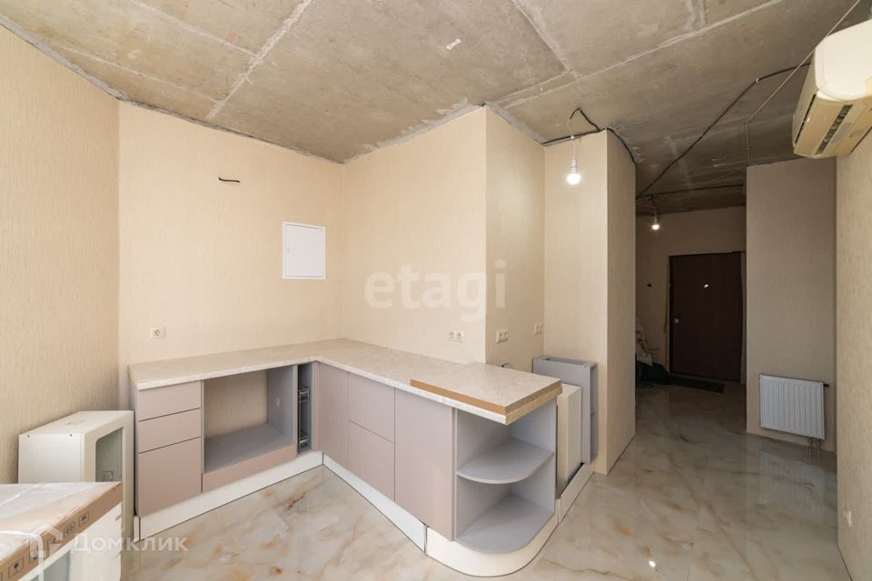 Продаётся 1-комнатная квартира, 43.6 м²