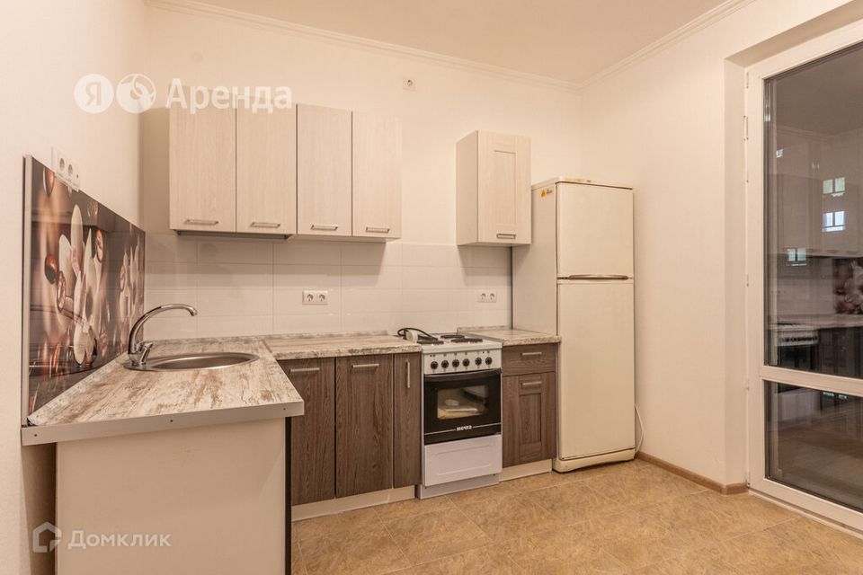 Сдаётся 1-комнатная квартира, 42 м²