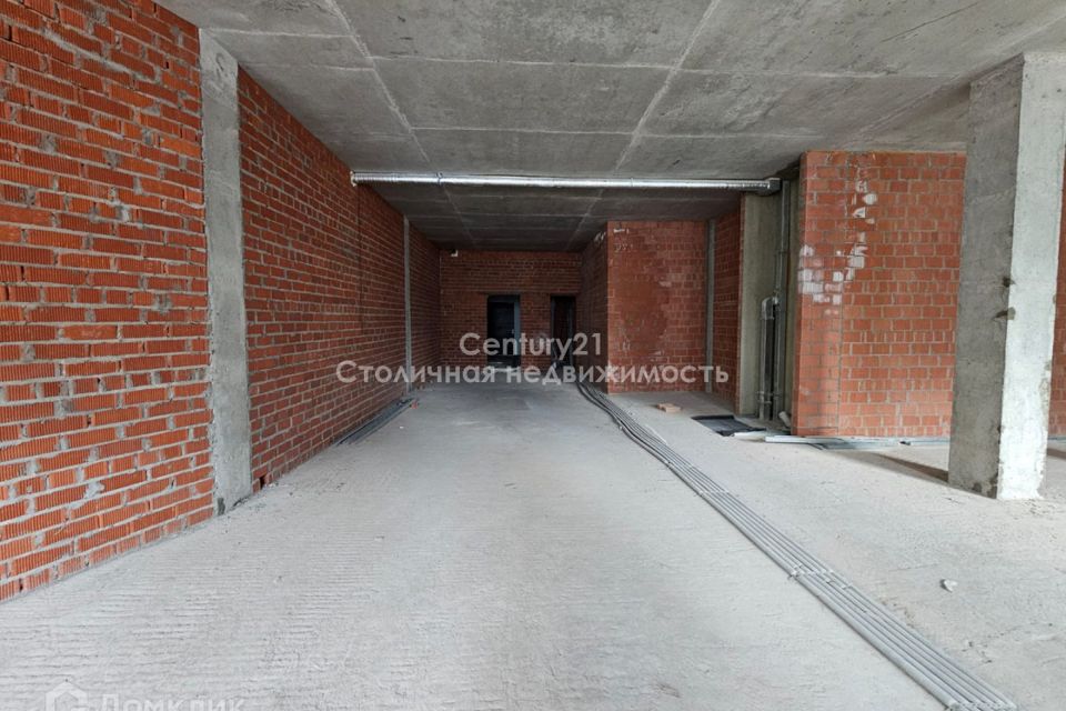 Продаётся 4-комнатная квартира, 158.4 м²