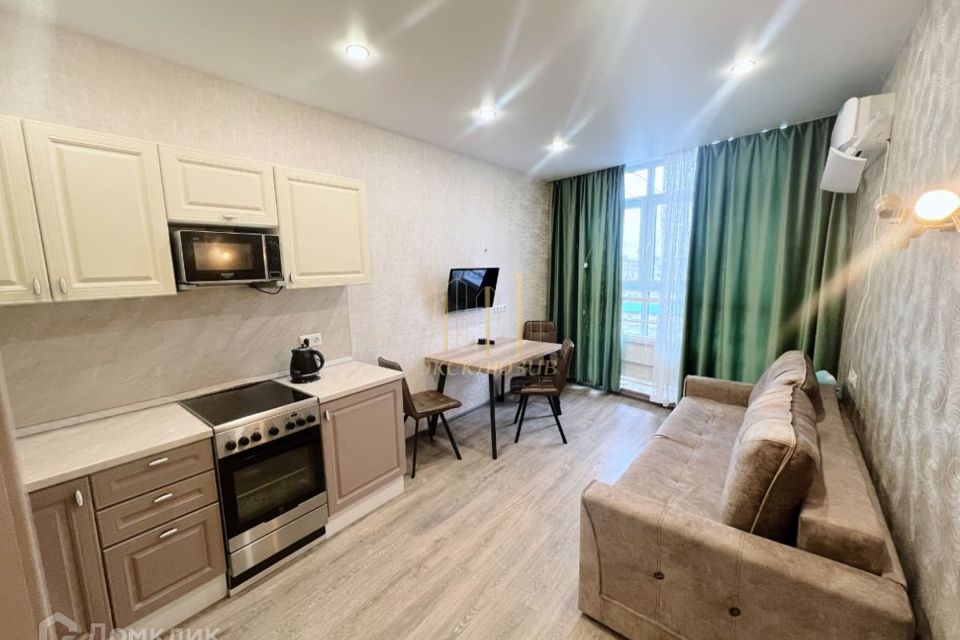 Продаётся 1-комнатная квартира, 42 м²