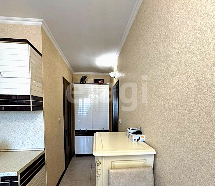 Продаётся 4-комнатная квартира, 92 м²