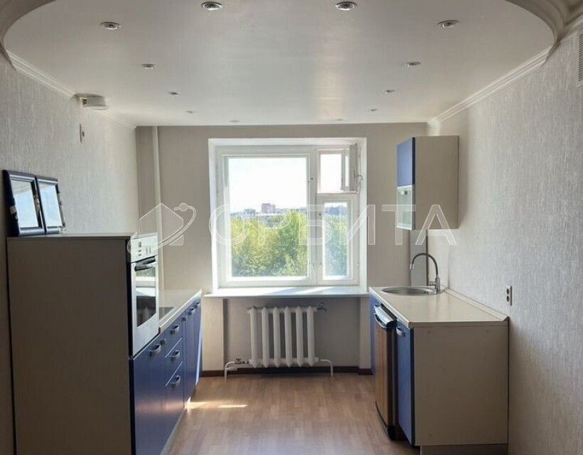 Продаётся 2-комнатная квартира, 72.2 м²
