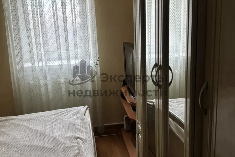 Продаётся 4-комнатная квартира, 76.4 м²