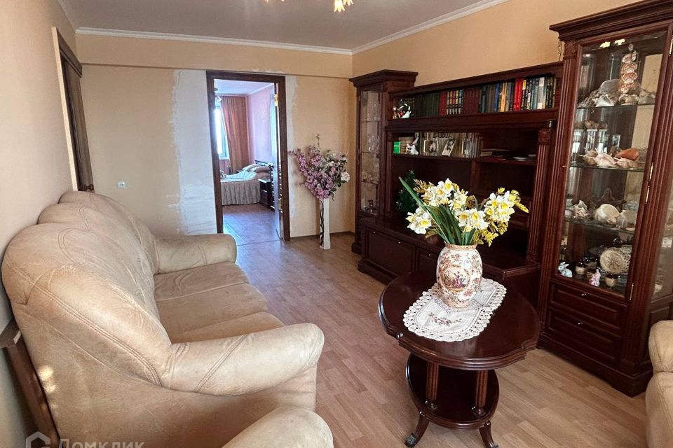 Продаётся 3-комнатная квартира, 55.6 м²