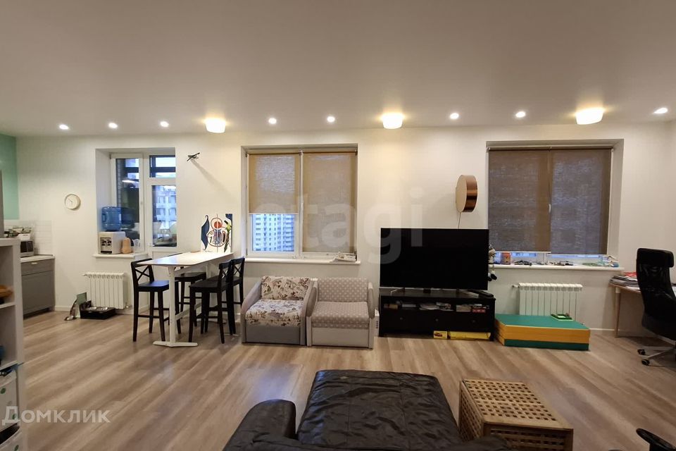 Продаётся 4-комнатная квартира, 103.3 м²