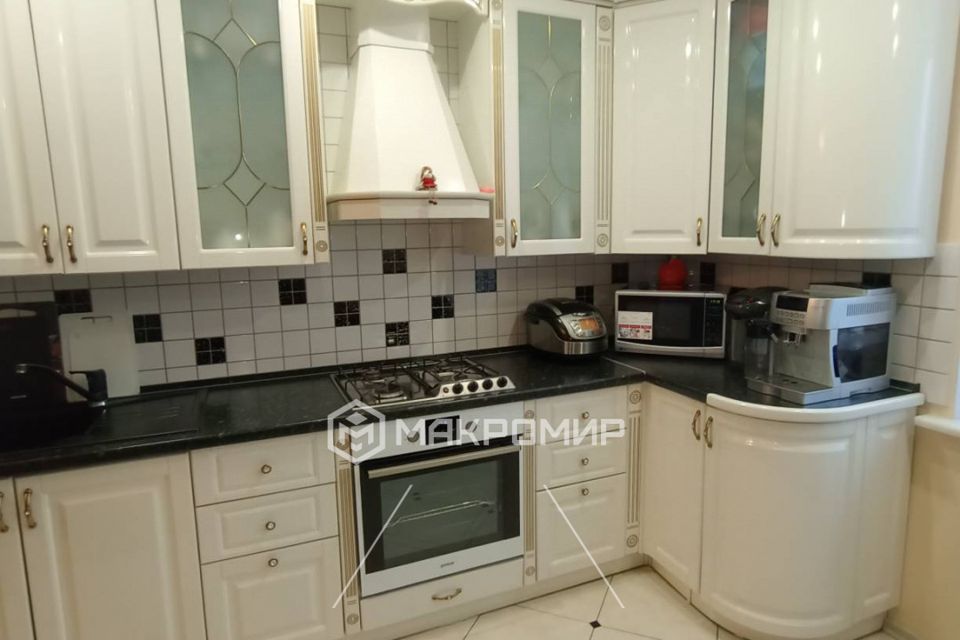 Продаётся 3-комнатная квартира, 95 м²