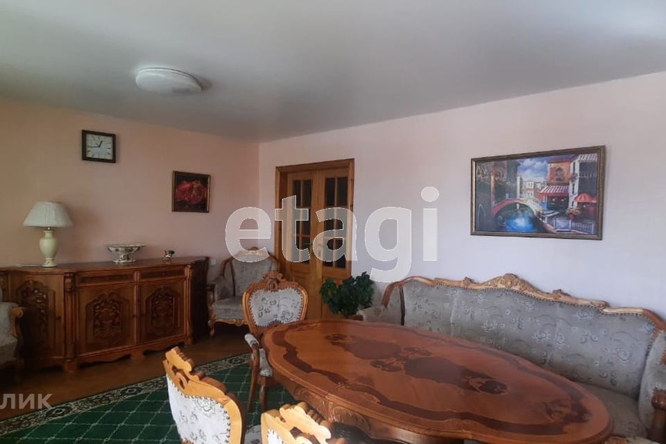 Продаётся 3-комнатная квартира, 112.2 м²