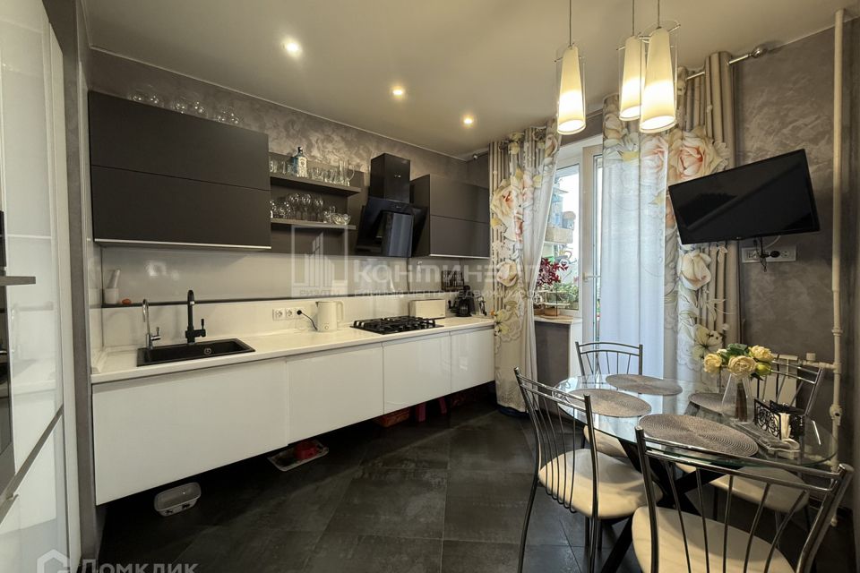 Продаётся 3-комнатная квартира, 68 м²