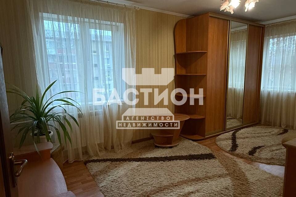 Продаётся 3-комнатная квартира, 63 м²