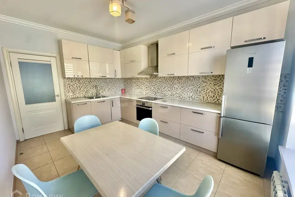 Продаётся 3-комнатная квартира, 82 м²