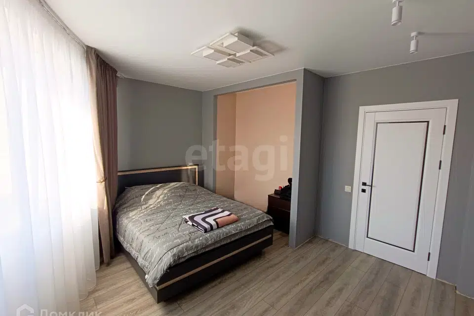 Продаётся 2-комнатная квартира, 64.8 м²