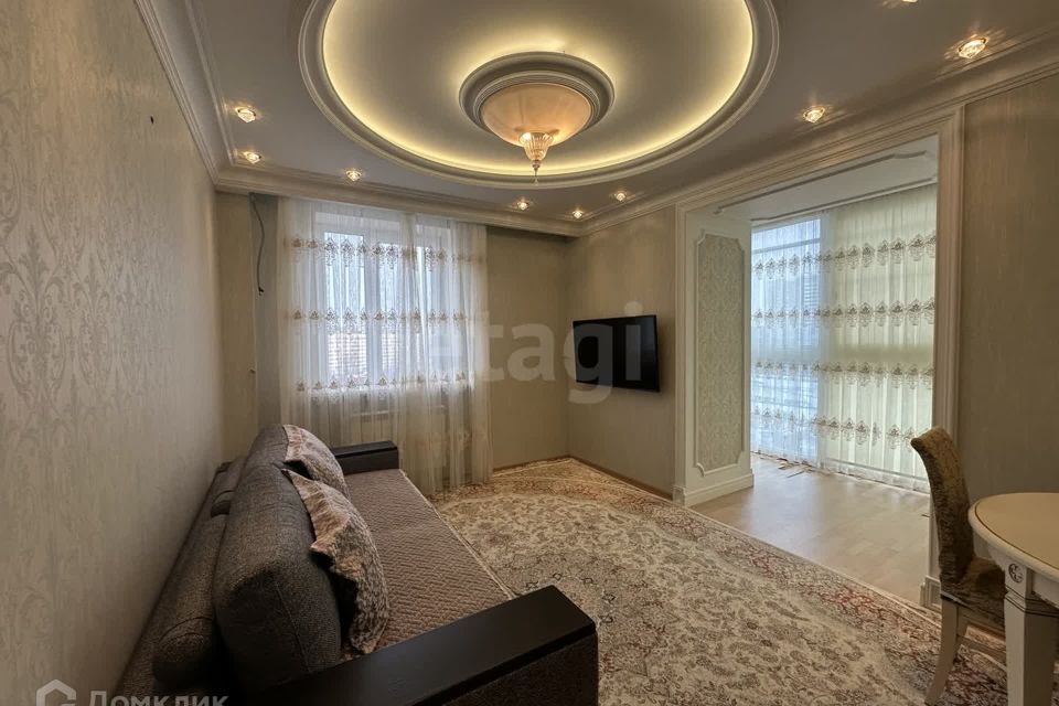 Продаётся 2-комнатная квартира, 65.8 м²