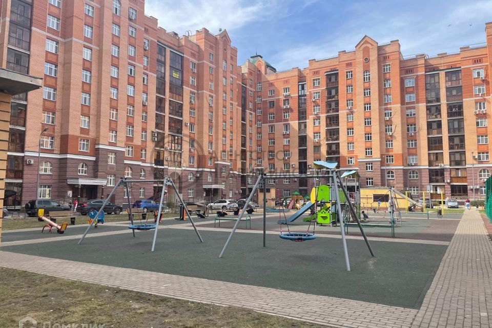 Продаётся 2-комнатная квартира, 66.3 м²