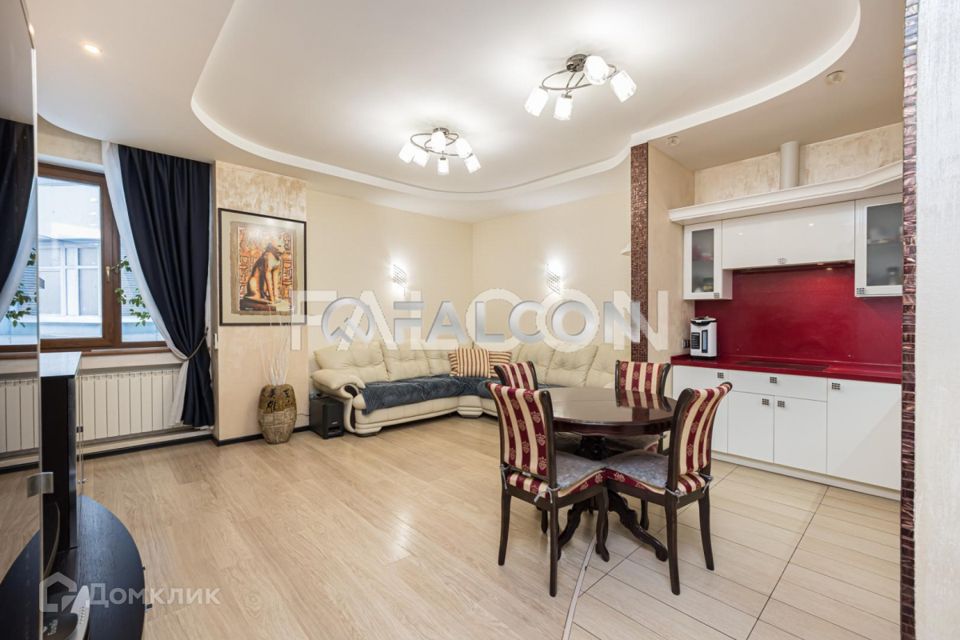 Продаётся 2-комнатная квартира, 84 м²