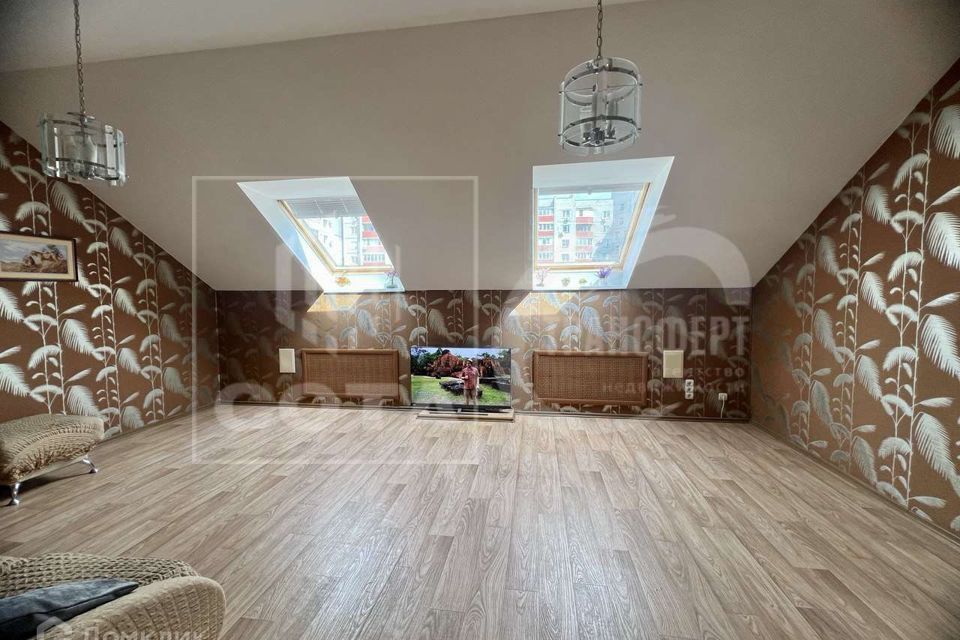 Продаётся 2-комнатная квартира, 76.3 м²