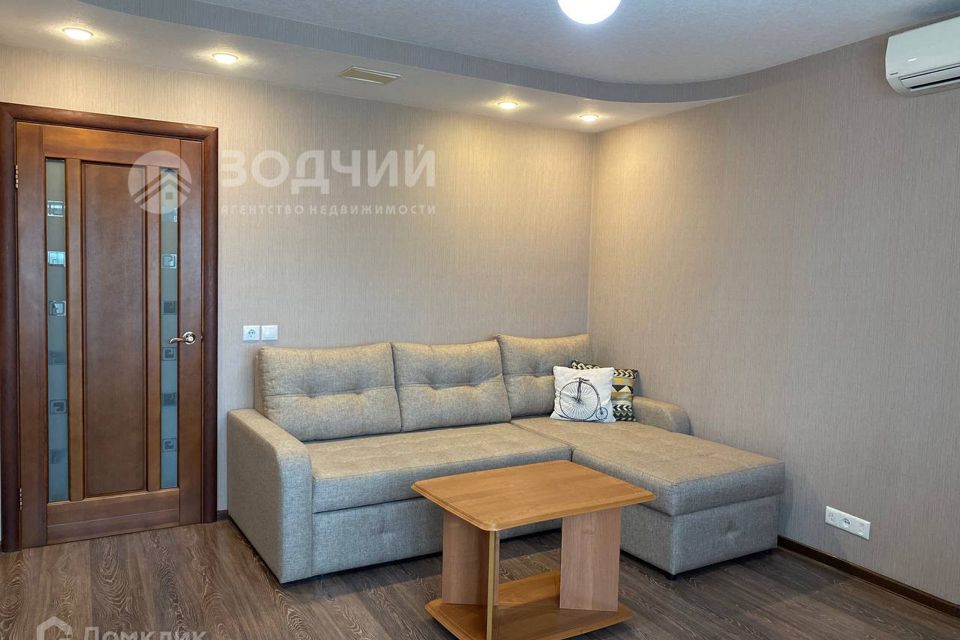 Продаётся 2-комнатная квартира, 54.8 м²