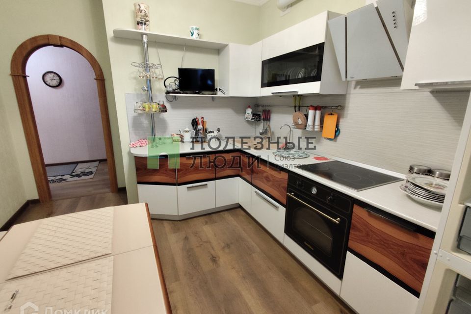 Сдаётся 2-комнатная квартира, 75 м²