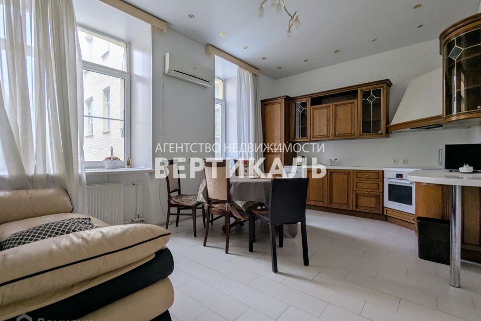 Сдаётся 3-комнатная квартира, 115 м²