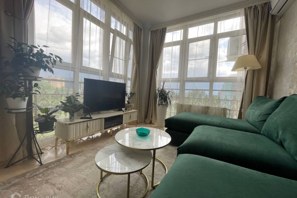 Продаётся 1-комнатная квартира, 59 м²