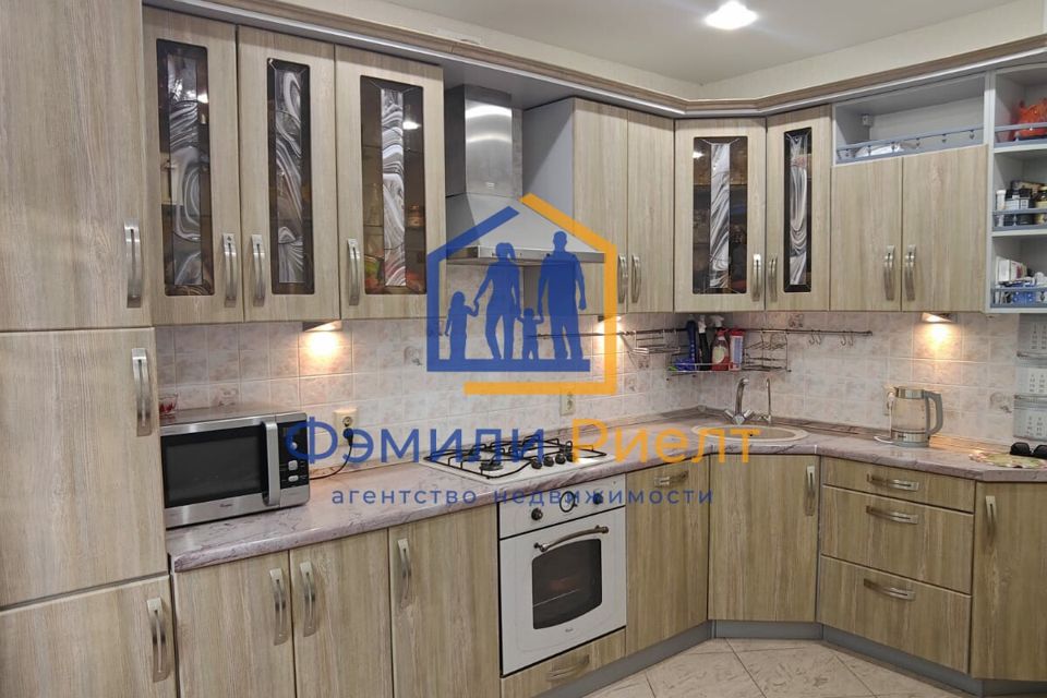 Продаётся 2-комнатная квартира, 61.2 м²