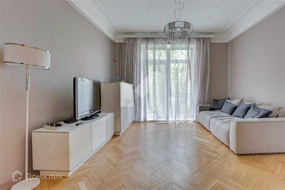 Продаётся 5-комнатная квартира, 110 м²