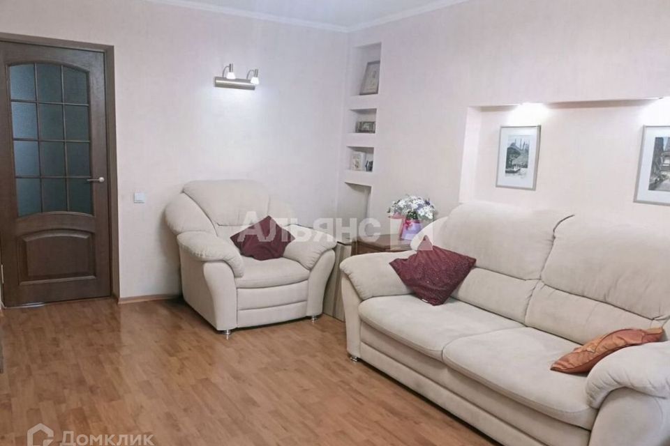 Продаётся 2-комнатная квартира, 53.6 м²