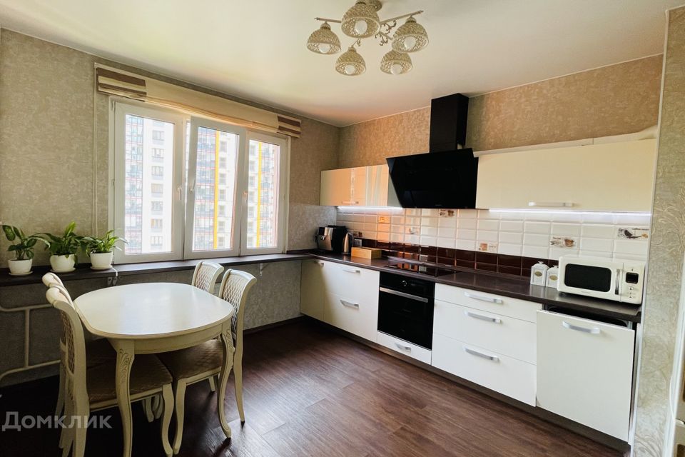 Продаётся 1-комнатная квартира, 37.8 м²