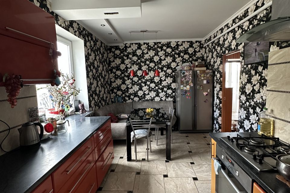 Продаётся 2-этажный дом, 154.9 м²