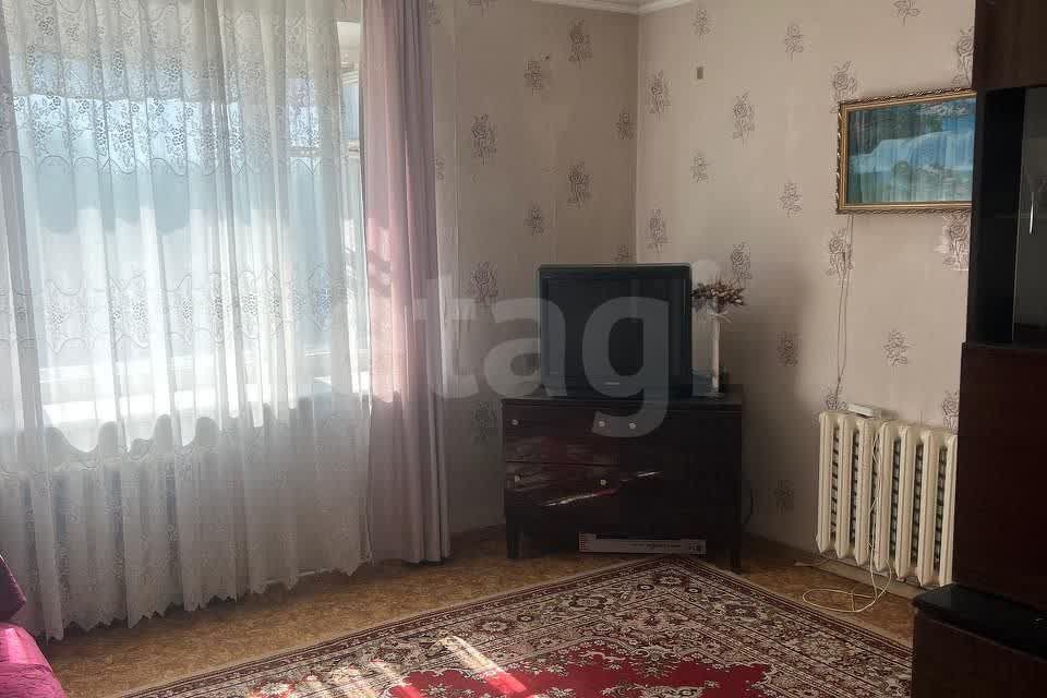Сдаётся 2-комнатная квартира, 56.4 м²