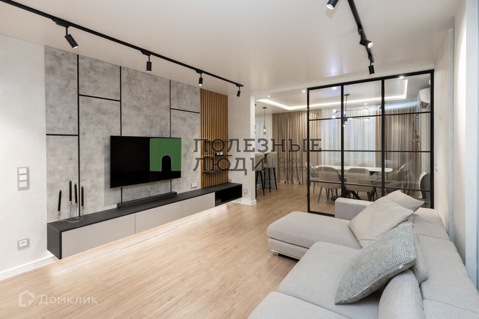 Продаётся 3-комнатная квартира, 117 м²
