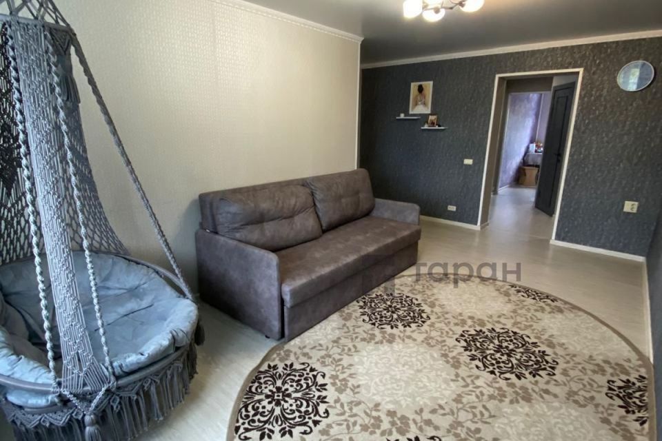 Продаётся 3-комнатная квартира, 60.4 м²