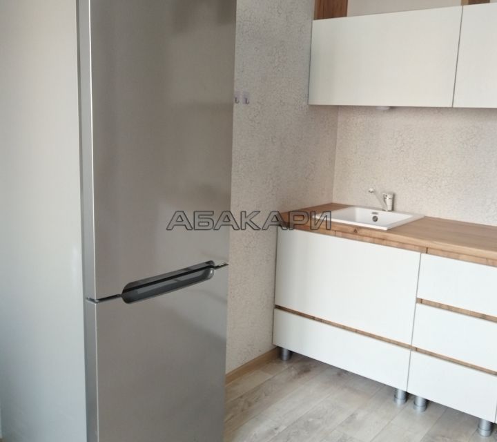 Сдаётся 1-комнатная квартира, 42 м²