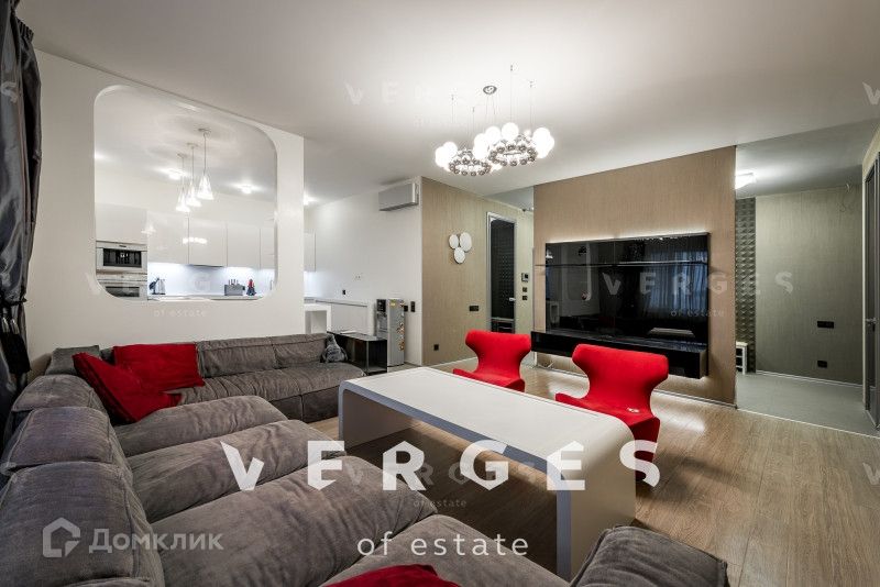 Продаётся 4-комнатная квартира, 150 м²