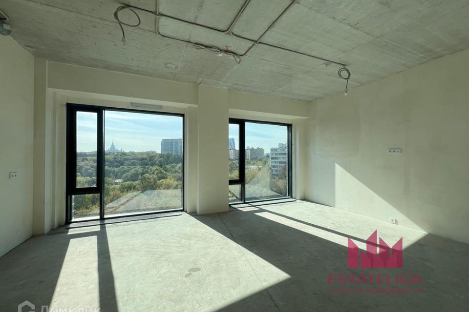 Продаётся 4-комнатная квартира, 98 м²