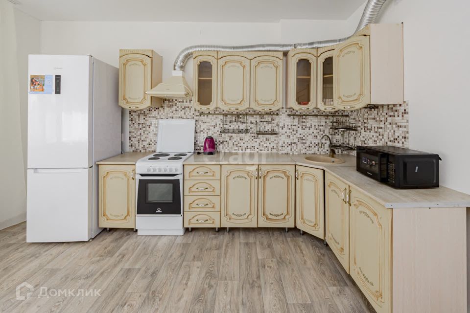 Сдаётся 1-комнатная квартира, 50 м²
