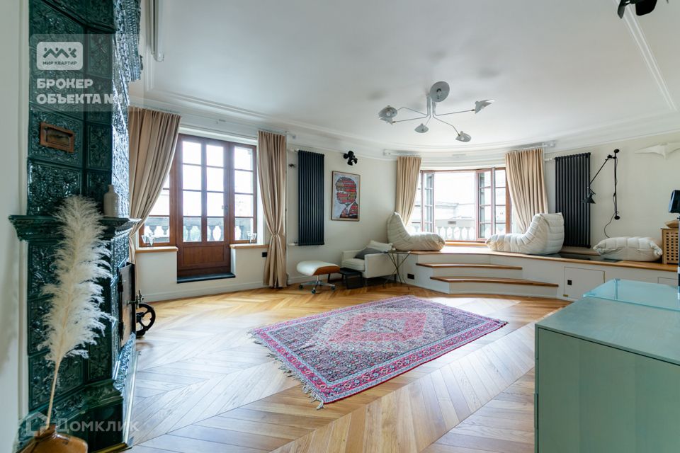 Сдаётся 4-комнатная квартира, 165 м²