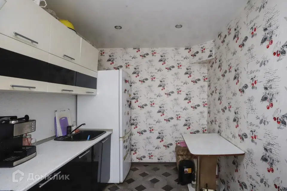 Продаётся 4-комнатная квартира, 80.4 м²