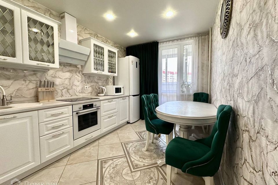Продаётся 1-комнатная квартира, 42.6 м²