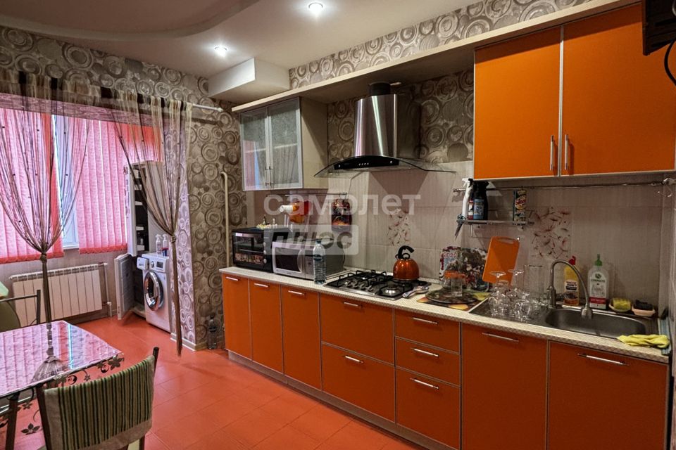 Продаётся 1-комнатная квартира, 39.8 м²