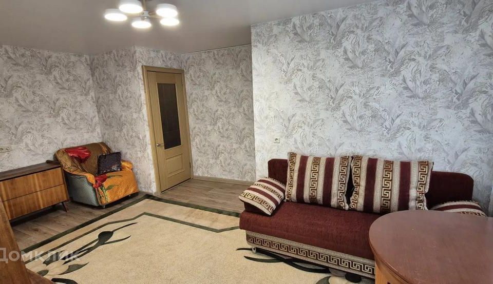 Продаётся 3-комнатная квартира, 41.4 м²
