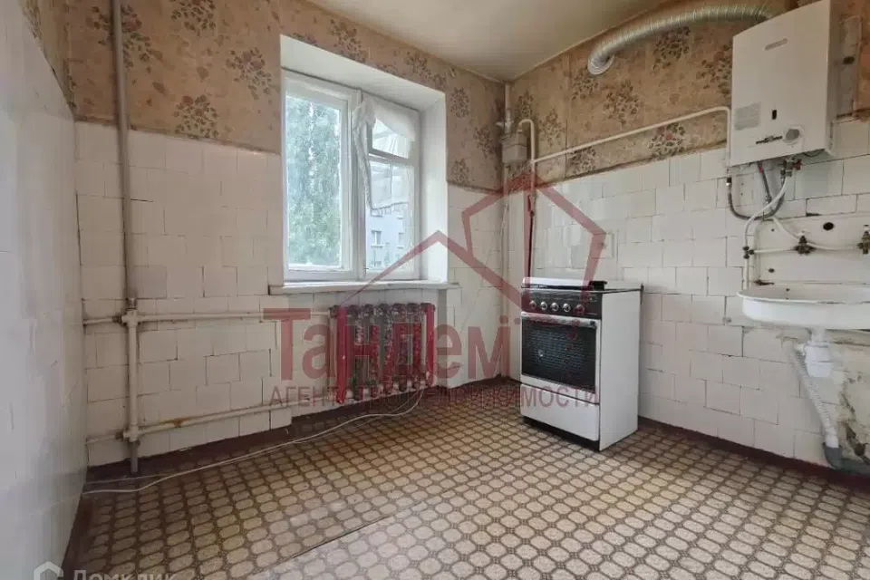 Продаётся 3-комнатная квартира, 56.9 м²