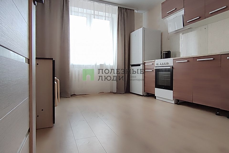 Продаётся 1-комнатная квартира, 42.4 м²